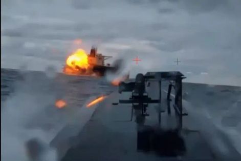 Ukraine tấn công tàu chở dầu của Nga ở biển Đen