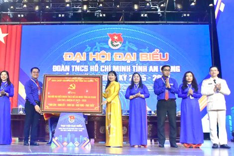 Anh Phan Duy Bằng làm Bí thư Tỉnh đoàn An Giang