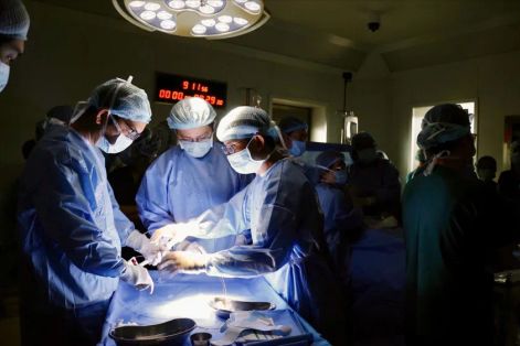 Can thiệp thông tim bào thai thành công cho thai nhi bị tim phức tạp