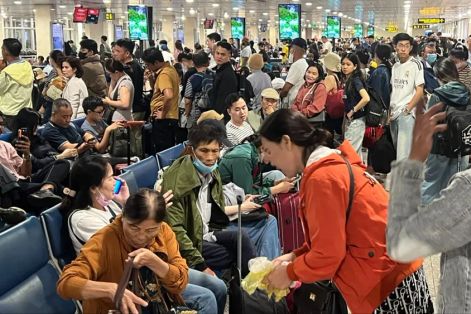 Các cửa ngõ Hà Nội, TPHCM ùn tắc trước kỳ nghỉ Tết Dương lịch 