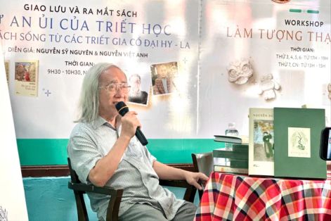 Không có lúc nào hậu thế quên được Nguyễn Du