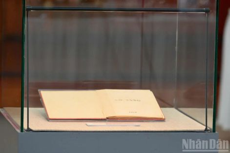  Thêm 30 hiện vật, nhóm hiện vật được công nhận bảo vật quốc gia 