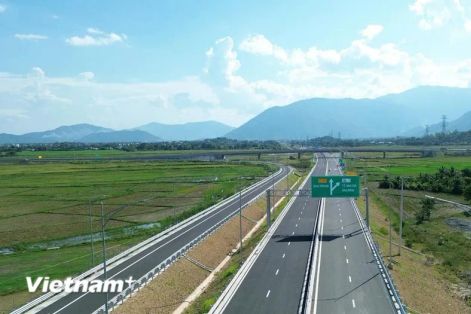 Tăng cường an toàn giao thông các tuyến cao tốc dịp Tết Nguyên đán