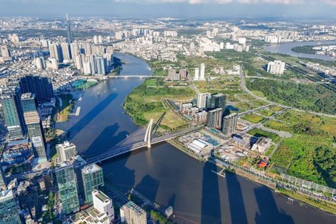 Đề xuất phát triển trục 8 - 10 làn xe và tuyến đường sắt nhẹ dọc sông Sài Gòn