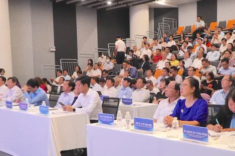 Rút ngắn khoảng cách giữa nghiên cứu khoa học và thực tiễn