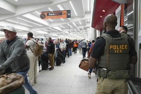 Tổng thống Mỹ dọa điều vệ binh quốc gia tới các sân bay