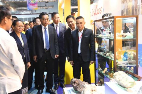 Hỗ trợ doanh nghiệp Việt Nam và Lào tìm kiếm đối tác, mở rộng thị trường