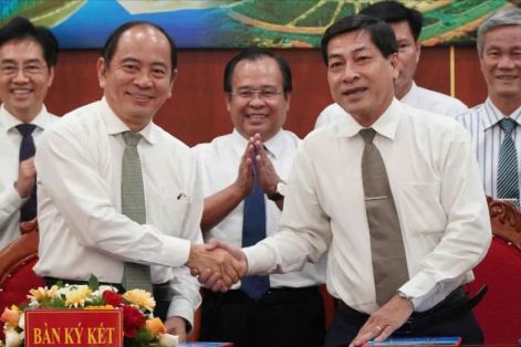 TPHCM đào tạo nguồn nhân lực chất lượng cao và chuyển giao kỹ thuật công nghệ sâu cho Cà Mau