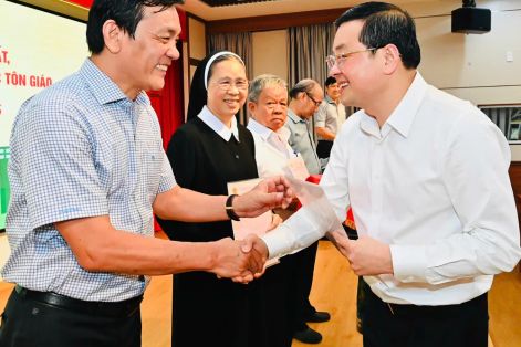 Đưa đất đai 'vận hành' vào đời sống kinh tế-xã hội