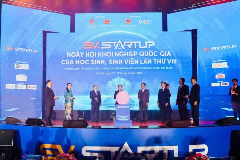 Thước đo thành công của sinh viên không chỉ là có việc làm, mà là tạo ra việc làm