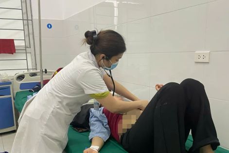 Nghệ An: Nhiều người nhập viện nghi ngộ độc thực phẩm