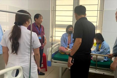 Điều tra vụ nghi ngộ độc thực phẩm ở Nghệ An