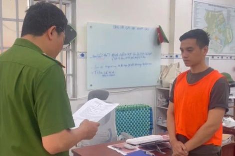 Bắt giữ "thầy cảm xạ” Master Dũng Văn chuyên lừa đảo tâm linh