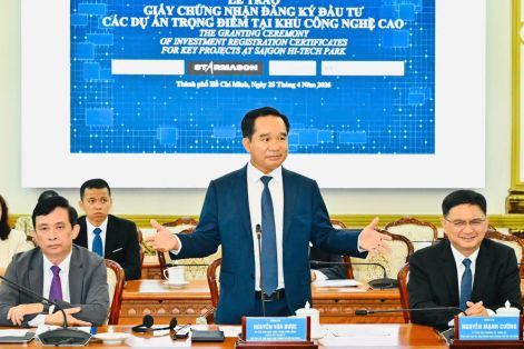 TPHCM trao chứng nhận đầu tư cho 4 dự án công nghệ cao, tổng vốn hơn 1,23 tỷ USD 