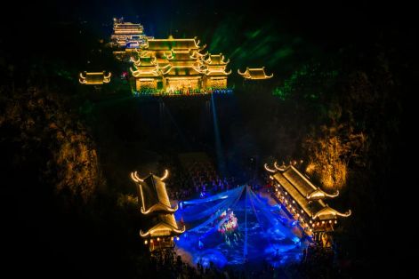 Trải nghiệm chuyển động như một cuộc hành hương về cội nguồn lịch sử