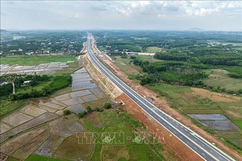 Thông xe cao tốc Quảng Ngãi - Hoài Nhơn từ trưa 29/4