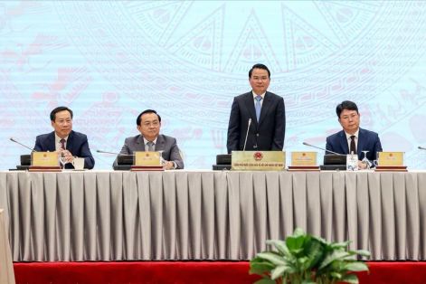 Chính phủ thông tin về cơ sở 2 Bệnh viện Bạch Mai, Việt Đức và việc dùng một bộ sách giáo khoa thống nhất