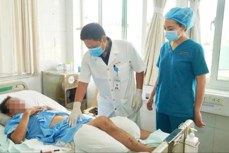 Cứu sống người đàn ông ở Gia Lai nhiễm "vi khuẩn ăn thịt người"
