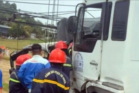 Tây Ninh: Tai nạn liên hoàn giữa 3 ô tô, 1 người tử vong