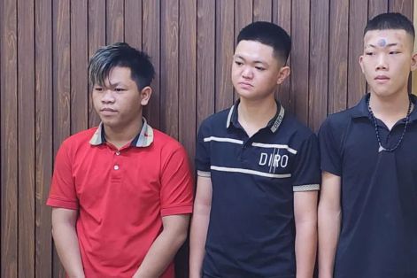Khởi tố 4 đối tượng dùng “bom xăng” tấn công nhà dân