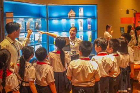 “Chạm” vào không gian khoa học tiên tiến của Đức