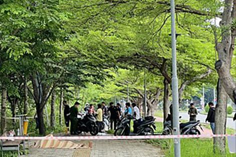 TPHCM: Điều tra vụ một người tử vong dưới hồ nước