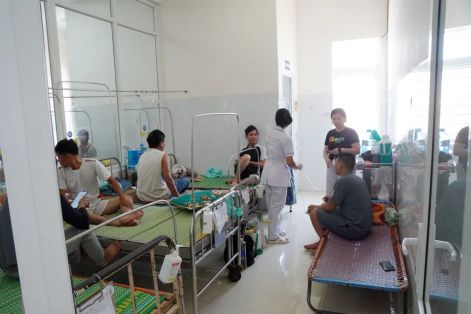 75 ca nhập viện do ăn bánh mì ở Gia Lai