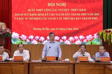 Đồng chí Nguyễn Phước Lộc: Không để khoảng cách địa lý cản trở việc chăm sóc sức khỏe người dân 