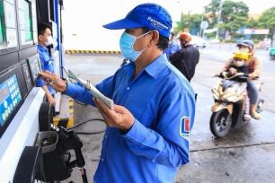 Giá xăng dầu tăng rất mạnh chiều nay 19-6