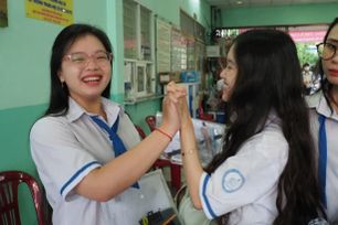 Giáo viên đánh giá đề thi các môn tự chọn