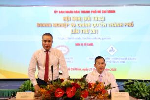 Doanh nghiệp phản ánh cán bộ ngân hàng soi kỹ hồ sơ, gây khó dễ