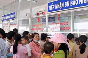 Từ hôm nay (1-7), bãi bỏ rào cản địa giới hành chính khi đăng ký khám chữa bệnh bảo hiểm y tế