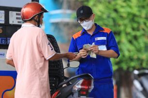Giá xăng dầu đồng loạt giảm mạnh từ chiều 3-7