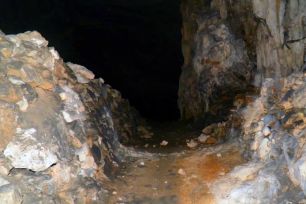 Hang 7 tầng: Hồi ức trong lòng đá