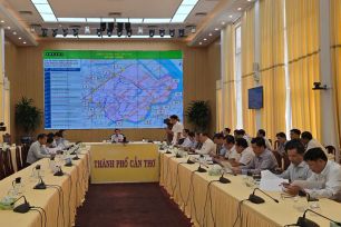 Chủ tịch UBND TP Cần Thơ triển khai hàng loạt giải pháp để chống ngập