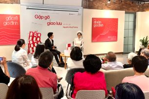 Giữ nếp nhà trong kỷ nguyên số 