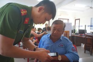 Đà Nẵng ra mắt trợ lý số và Cổng Bình dân học vụ số miễn phí cho người dân