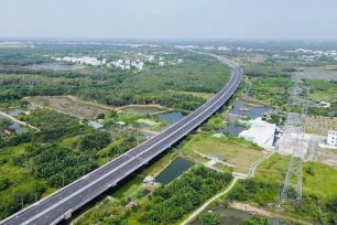 Đề xuất mở rộng các đoạn tuyến đường bộ cao tốc Bắc - Nam theo 2 giai đoạn