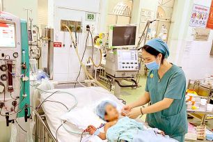 Phòng chống dịch sốt xuất huyết bằng nhiều biện pháp đồng bộ
