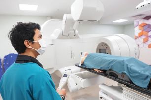 Chủ động thích ứng, bảo vệ sức khỏe nhân dân