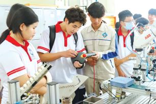 Tuyển sinh năm 2025: Trường nghề “hồi hộp” chờ kết quả lọc ảo