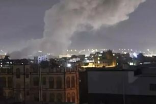 Houthi trả đũa Israel bằng tên lửa