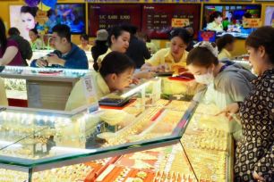 Giá vàng miếng SJC tăng gần 1 triệu đồng/lượng 