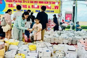 Hàng ngàn lượt khách tham gia Tuần lễ văn hóa biển