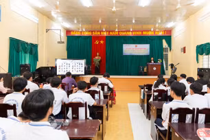 H&#224;nh trang v&#224;o đời tuổi 18: Truyền cảm hứng cho thế hệ trẻ