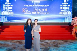 Doanh nh&#226;n Đinh V&#245; Thị Ngọc Huyền: H&#236;nh mẫu phụ nữ thời đại mới