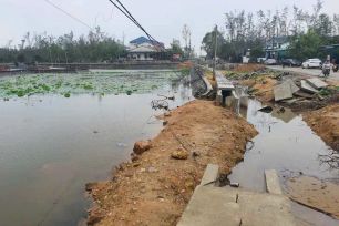 Hà Tĩnh: Điều tra nguyên nhân nam sinh tử vong cạnh ao nước