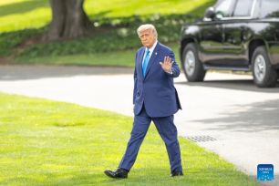 Tổng thống Donald Trump nêu điều kiện gặp Tổng thống Vladimir Putin