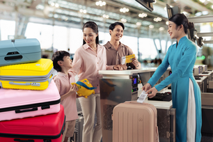 Vietnam Airlines thu ph&#237; h&#224;nh l&#253; x&#225;ch tay qu&#225; cước từ ng&#224;y 3/11