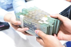 Giảm lãi suất tới 2% cho khách hàng bị thiệt hại do bão lũ